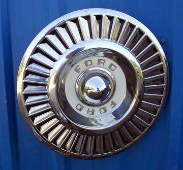 1957 Ford wheel cover