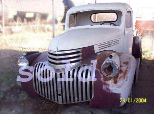 Chevrolet half ton pickup 1946 front view click to advance to next antique vehicle