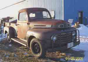 1949 Ford pickup F3, passenger side front fender view click for a larger image