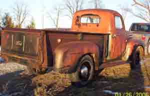 1949 passenger rear bed view thumb Ford  6 cylinder flathead, nice Texas truck, click for larger image