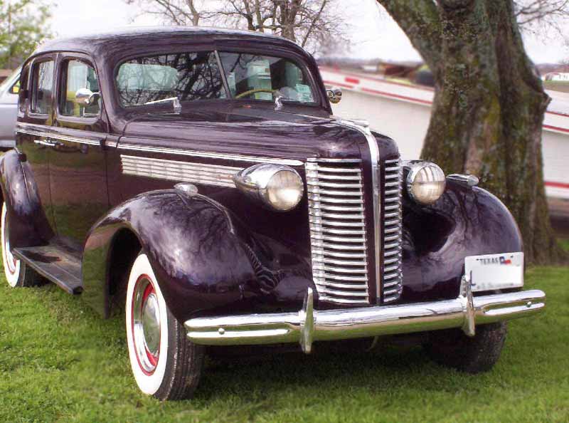 1938 Buick special straight 8 , suicide 4 door, clcik for larger image